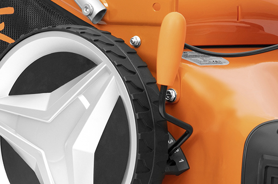 Petrol lawn mower DAEWOO DLM 55SP