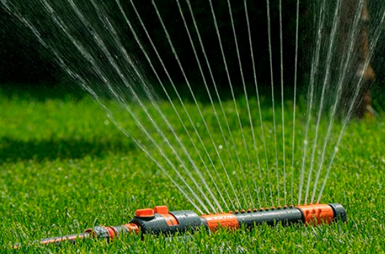 Oscillating sprinkler 2 in 1 DAEWOO DWS 2090