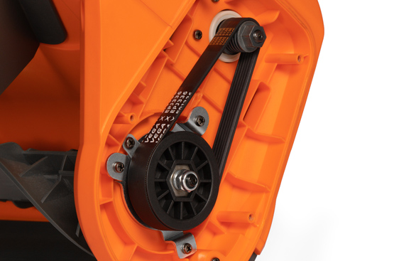 The snowplow is rechargeable DAEWOO DAST 3421Li